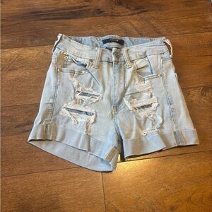 Aeropostale High Rise Curvy MIDI- 3” denim Jean short
Size 0